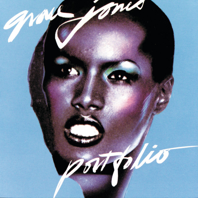 GRACE JONES&nbsp;met&nbsp;'LA VIE EN ROSE'
