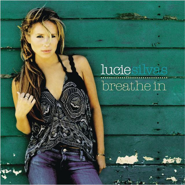 LUCIE SILVAS&nbsp;met&nbsp;'WHAT YOU'RE MADE OF'