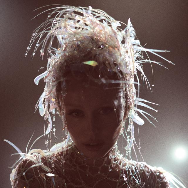 MILEY CYRUS&nbsp;met&nbsp;'END OF THE WORLD'